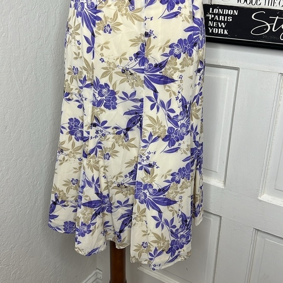 St. John Collection Cream & Purple Floral Silk Blend Skirt Size 8 - Picture 5 of 7